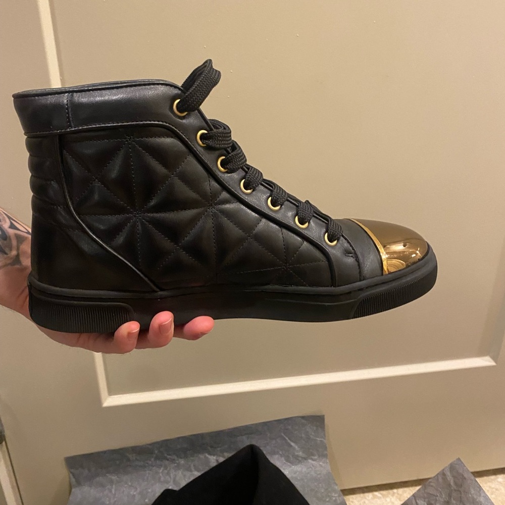 Louis Leeman High top embossed leather sneaker, size 40